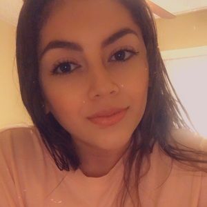 Meet your Posher, Jacqueline